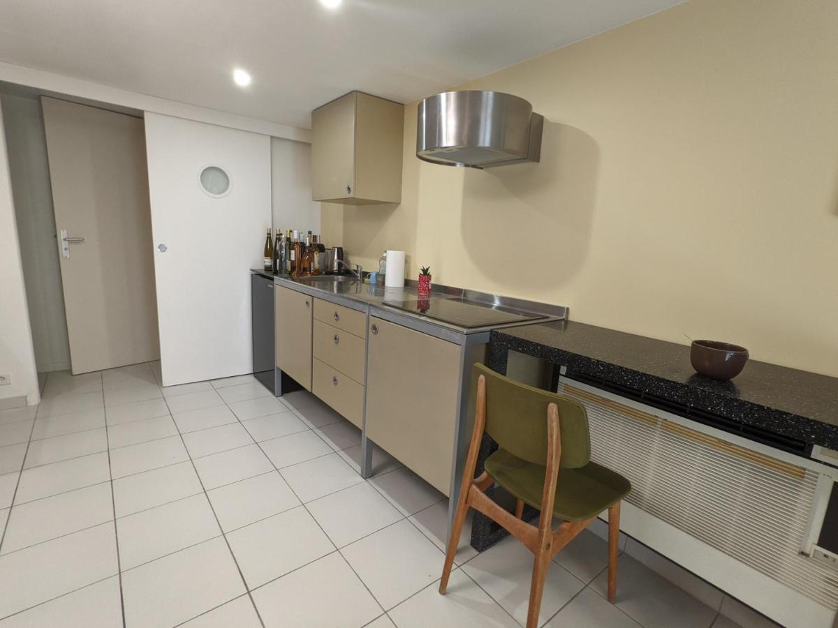 Studio Independant, Acces Piscine Le Castellet (Var)